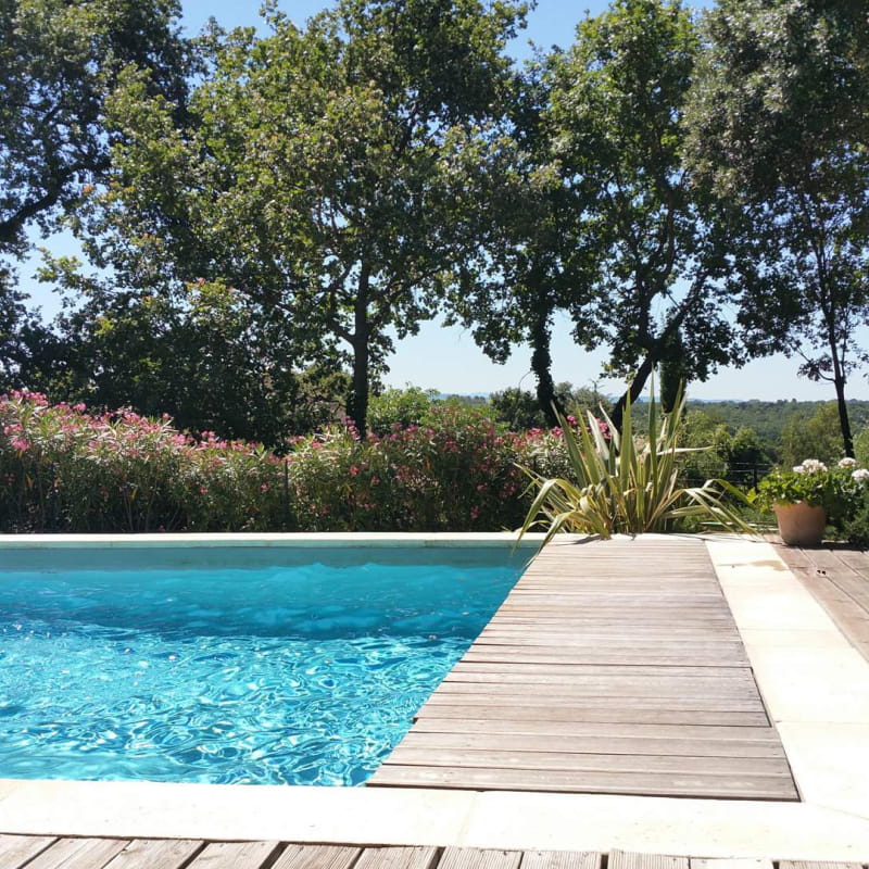 Piscine et jardin - La Faventine