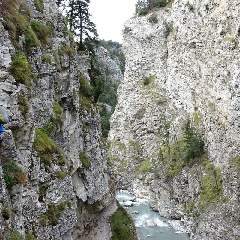 Via ferrata et parcours insolites avec le bureau des Guides Savoie Maurienne