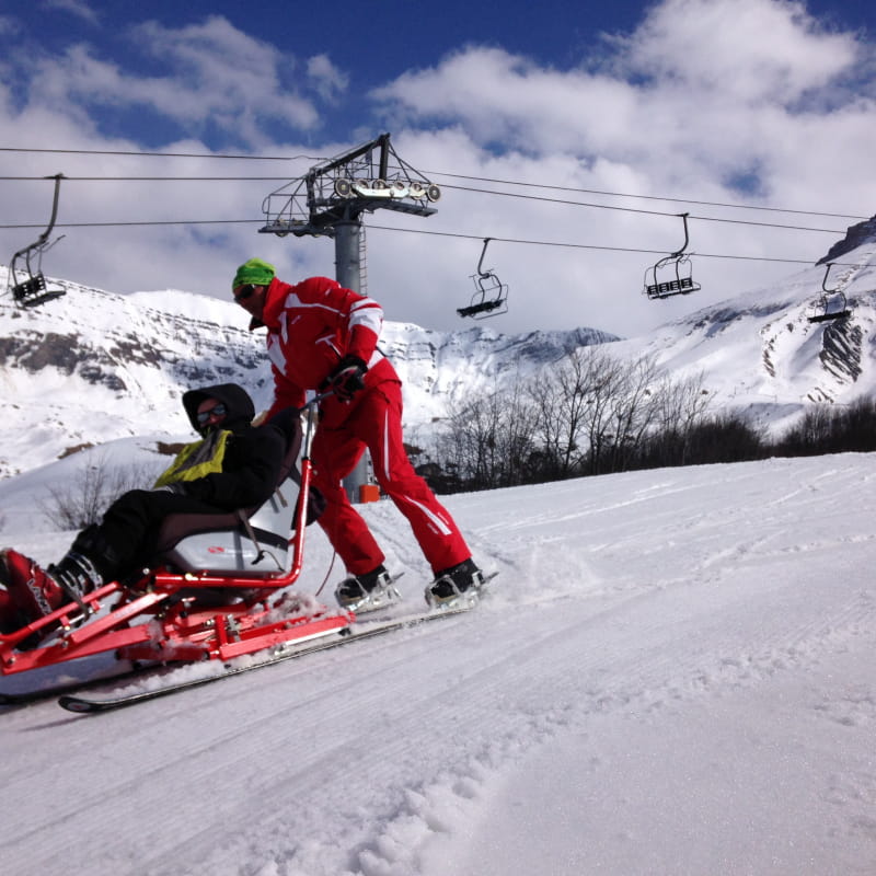 Balade en fauteuil ski à Albiez