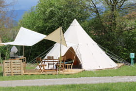 Tentes Safari Lodges équipées au Camping Les Ecureuils