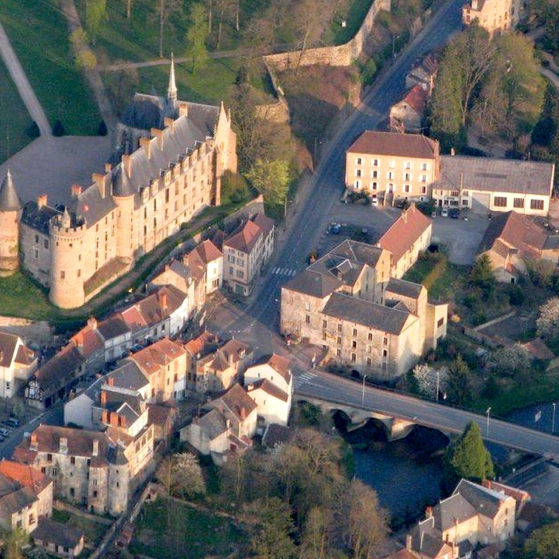 Castle life in Pays de Lapalisse