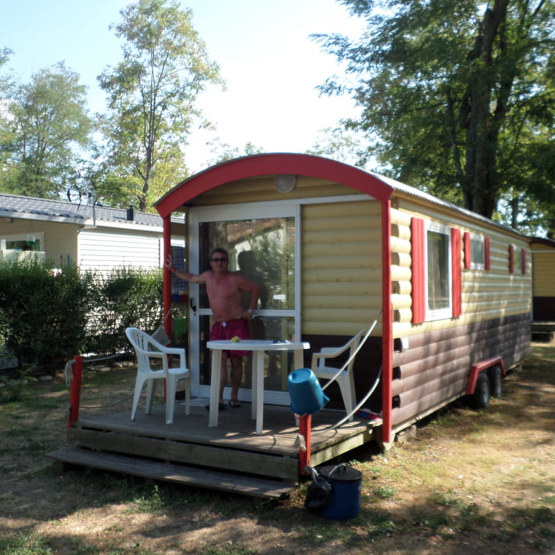 Les roulottes du camping la Chareyrasse