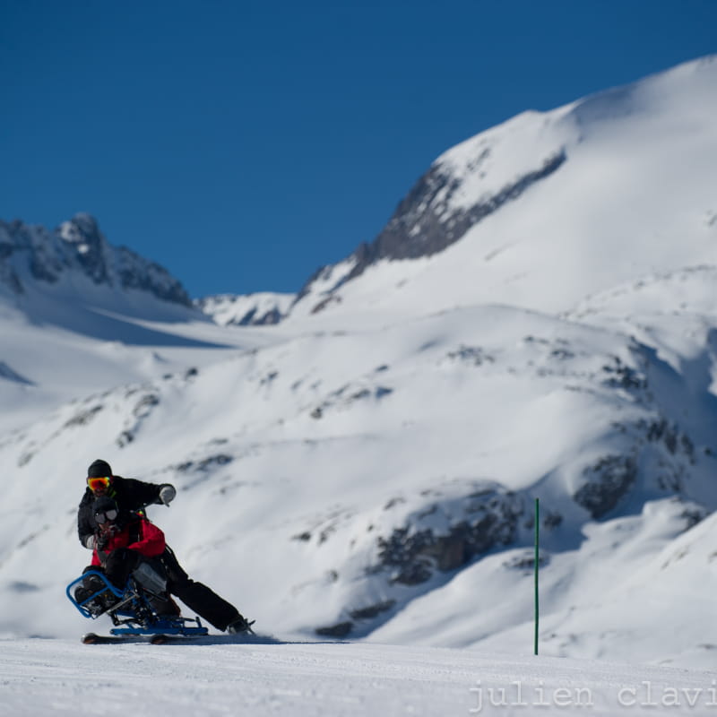 Fauteuil ski devant le Glacier de Saint Sorlin