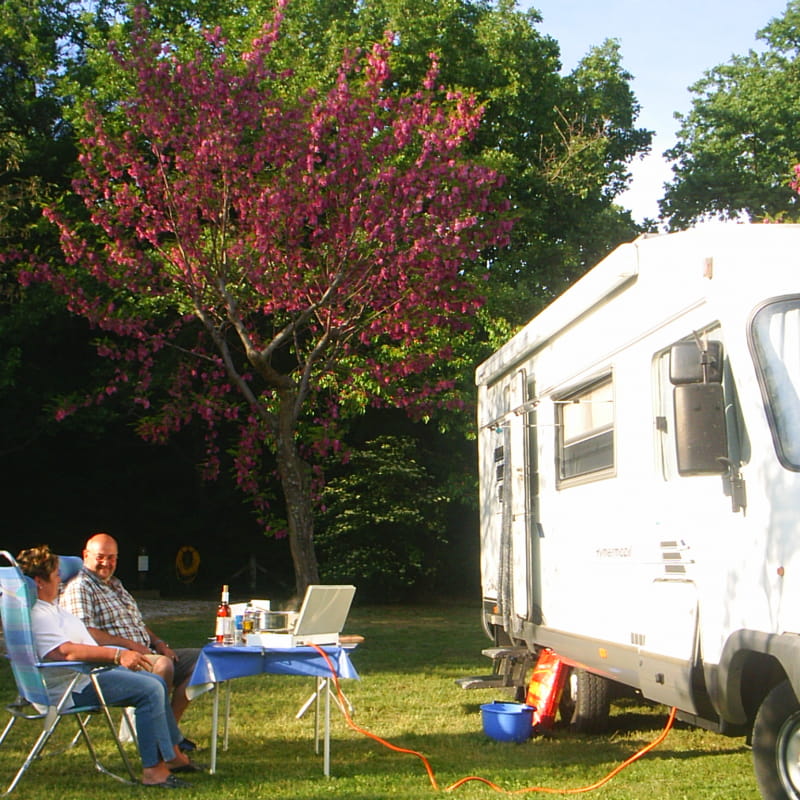 Camping le Pontet - aire de service camping-car
