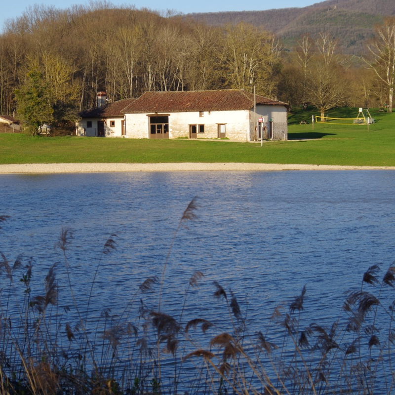 Domaine de pêche à l'étang de la Grange du Pin