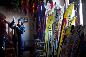 Foyer de ski de fond pour la location de skis et raquettes à neige