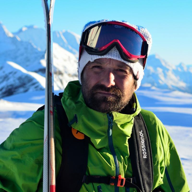 Le portrait de Serge moniteur de ski à Flaine