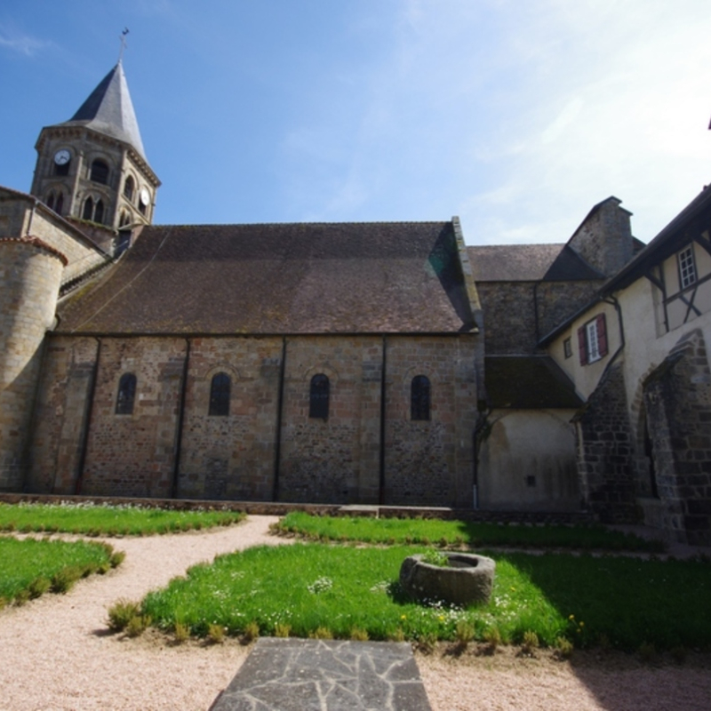 Panorama de l'Abbaye de Menat