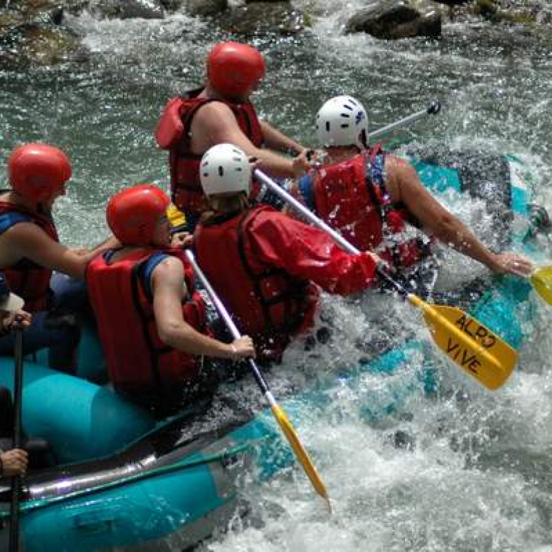 AlpoVive Rafting by 7 Aventures