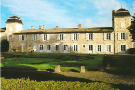 Château de Lacarelle
