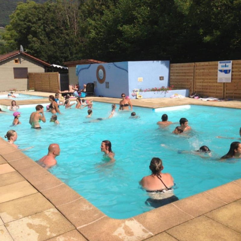 camping saumont 3 étoiles aixlesbainsrivieradesalpes piscine