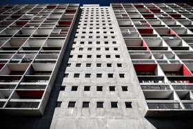Meublé 7è rue de l'Unité d'Habitation Le Corbusier