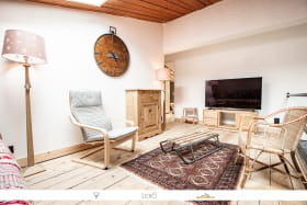 Maison des Neiges : un magnifique appartement atypique avec piscine, au cœur de la station de Valfréjus.
