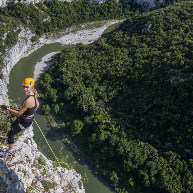 Bureau des Moniteurs d'Ardèche Méridionale : Canyoning, escalade, spéléo, Via corda, Via Ferrata