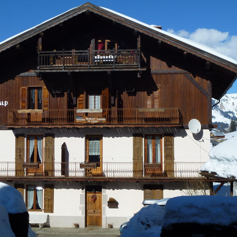 facade hiver chalet bel alp