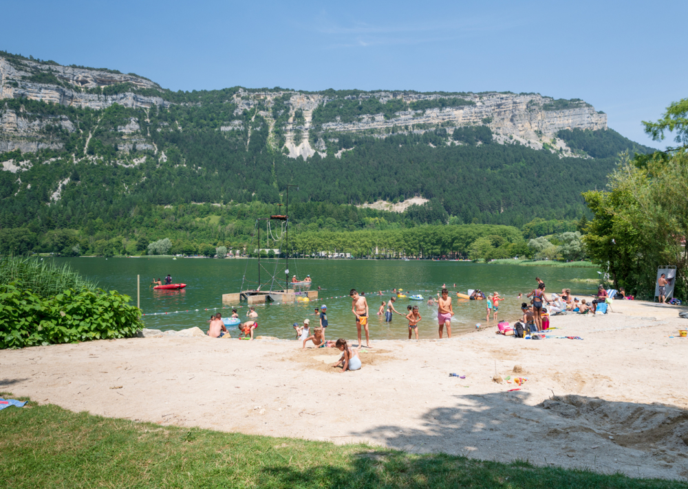 Baignade au lac de Nantua AuvergneRhôneAlpes Tourisme