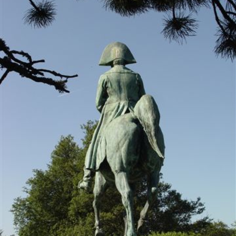 Statue Napoléon Prairie de La Rencontre Laffrey