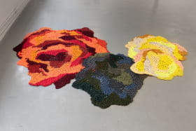 Jeanne Goutelle, Knit Knot, lacets polyester et coton, 2021-2022