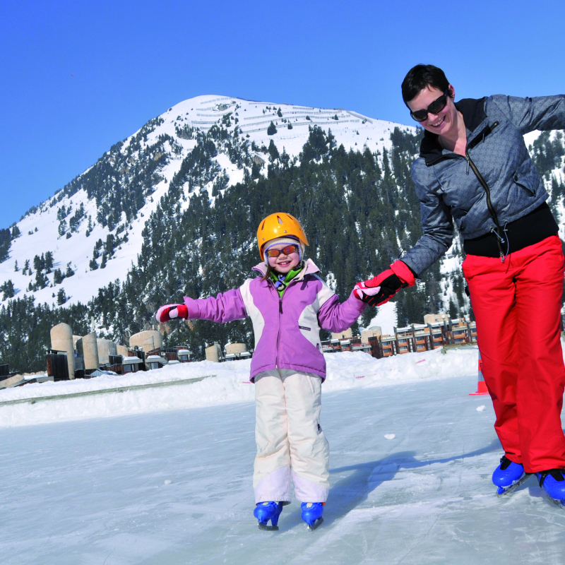 séance de patinage en famille