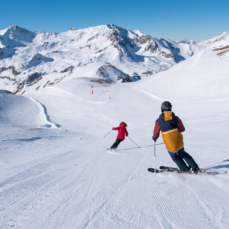 Skiers on the slopes of Valfréjus