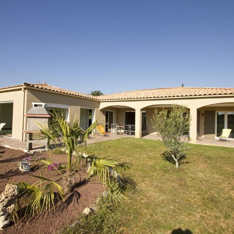 Les Maisons au Soleil