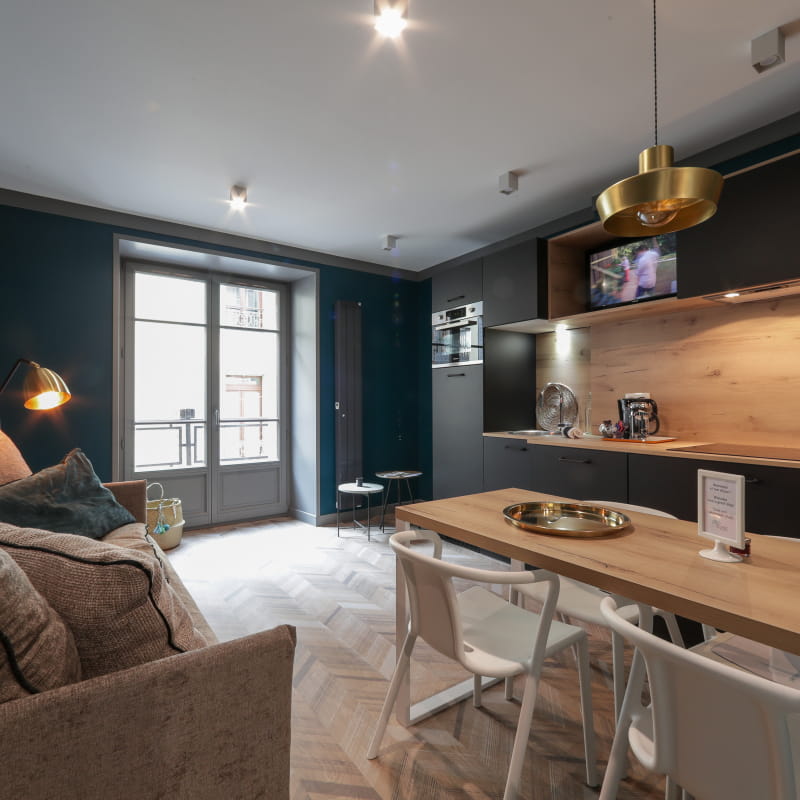 location4etoilesaixlesbainsrivieradesalpes-coteouest