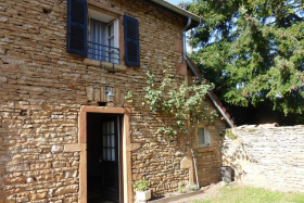 Gîte de Montezain à Marcy-sur-Anse dans le Beaujolais - Rhône : la maison.