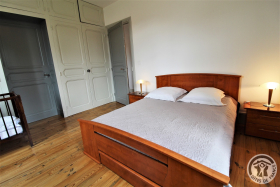 Gîte 'Le Jacquard' à Cublize (Rhône - Beaujolais Vert - Lac des Sapins) : chambre pour 2 personnes.