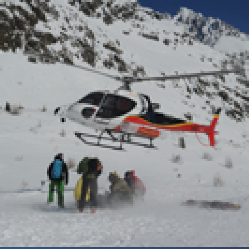Heli-skiing trip and flight