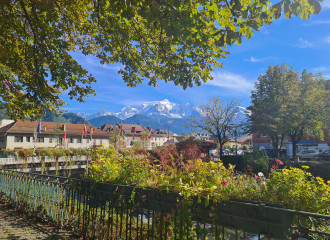 Sallanches vue Mont-Blanc neige automne groupes ville visite