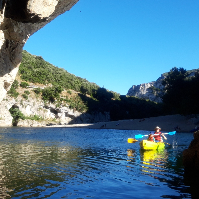 Canoë - Kayak de Châmes à St Martin d'Ardèche - 24 km / 1 jour avec la Petite Mer