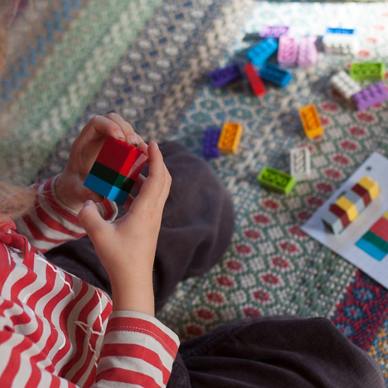 Conseils personnalisés aux parents souhaitant pratiquer la pédagogie Montessori à la maison