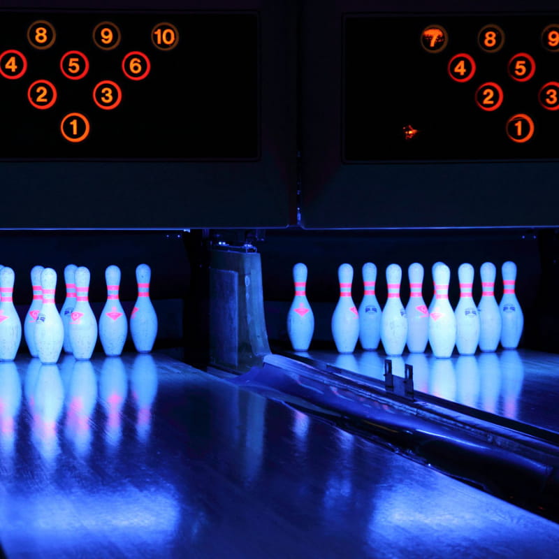 Bowling / Bar