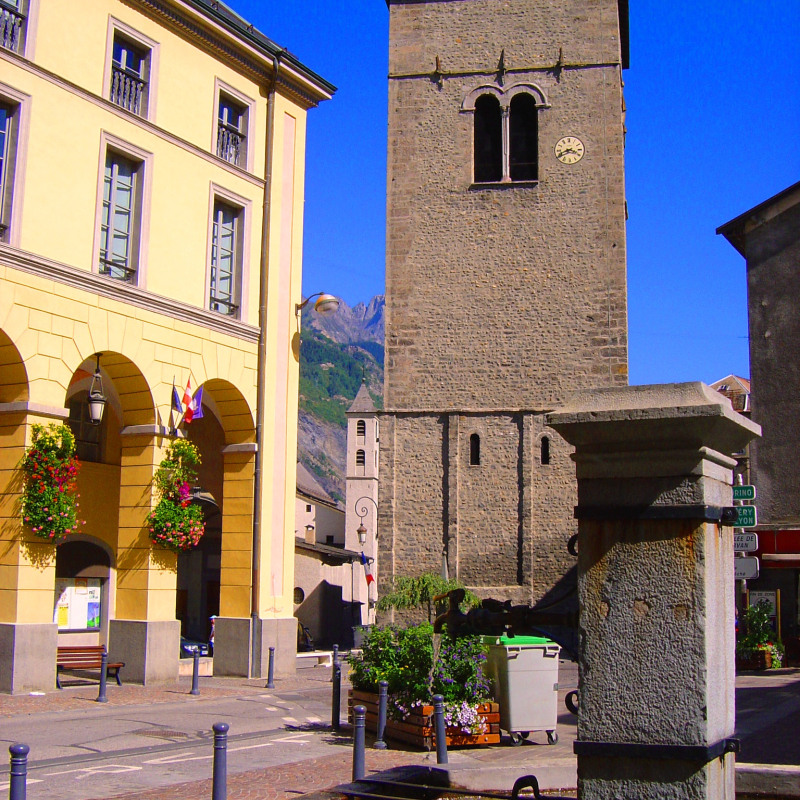 Visite des monuments de la Place de la Cathédrale : Clocher et Église Notre-Dame - JEP 2024