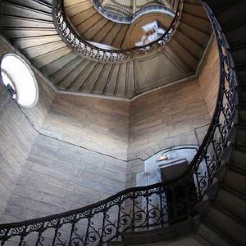 Grand escalier de la tour de l'observatoire