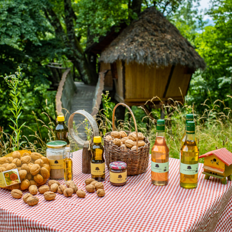 Les jardins de Carpat - producteurs en Bio de noix, safran et plantes aromatiques