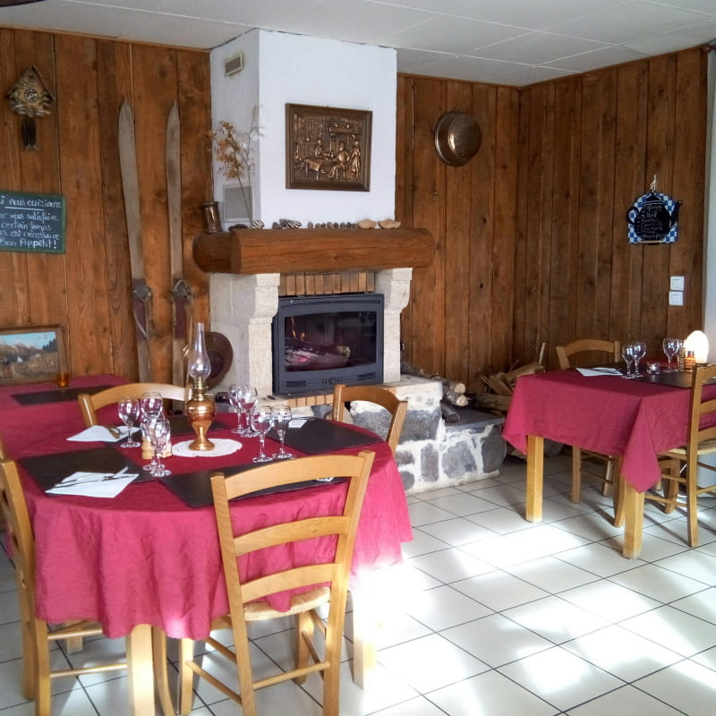 Restaurant La Chabana Nébouzat espace restauration