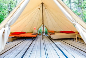 Tentes Safari Lodges équipées au Camping Les Ecureuils