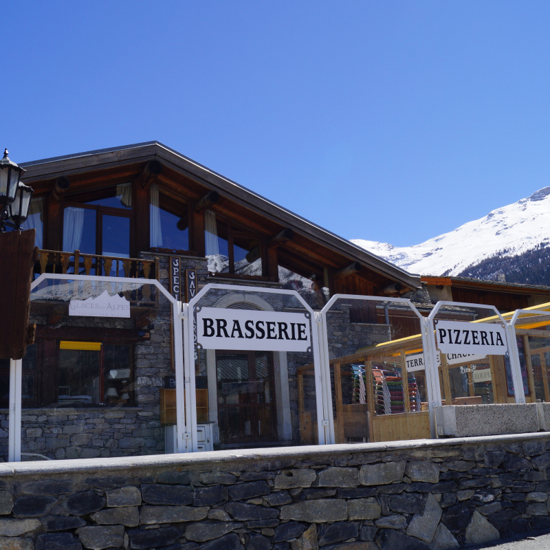 Tata'Tine, bar-restaurant au pied des pistes de Val Cenis-Lanslevillard