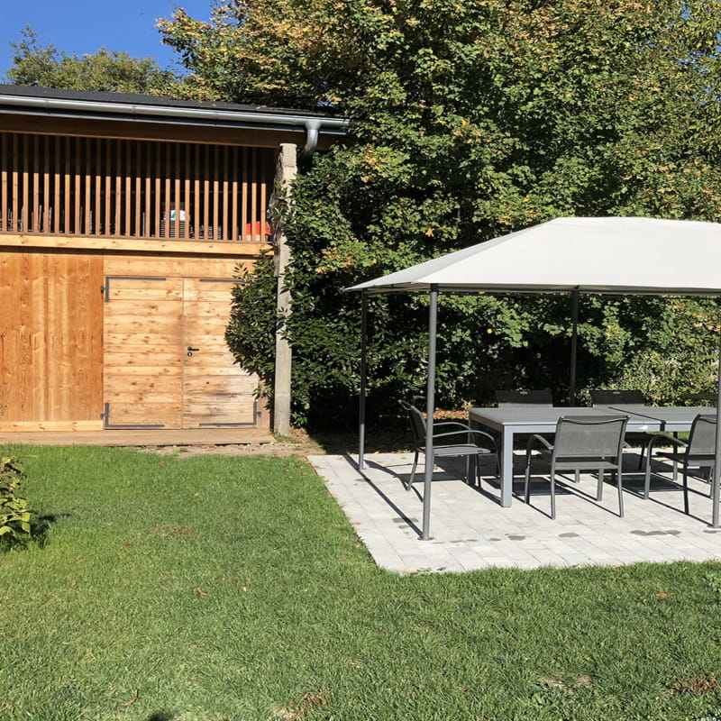 terrasse avec table