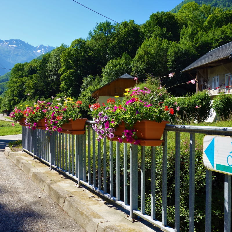 vers Porte de Savoie