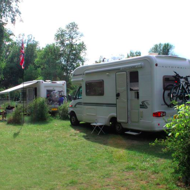 Aire d'accueil et de services sur camping