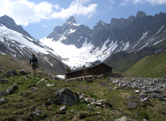 Randonneur au refuge de Doran Pays du Mont Blanc