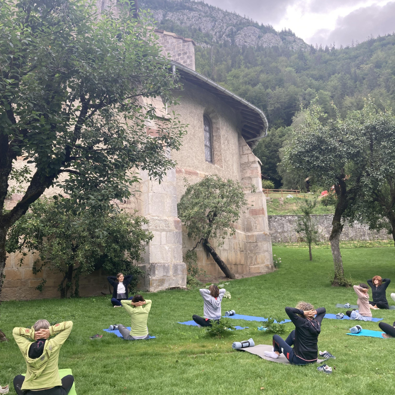 Discovering yoga and meditation in the garden of the Abbey of Abondance