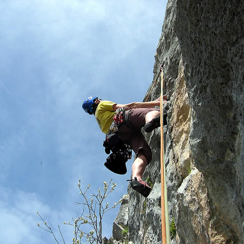 Rock climbing: multi-ptich route up the Pointe Percée