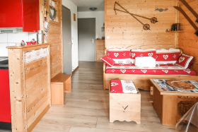 Joli appartement rénové style montagne cosy à Val Cenis Lanslevillard.