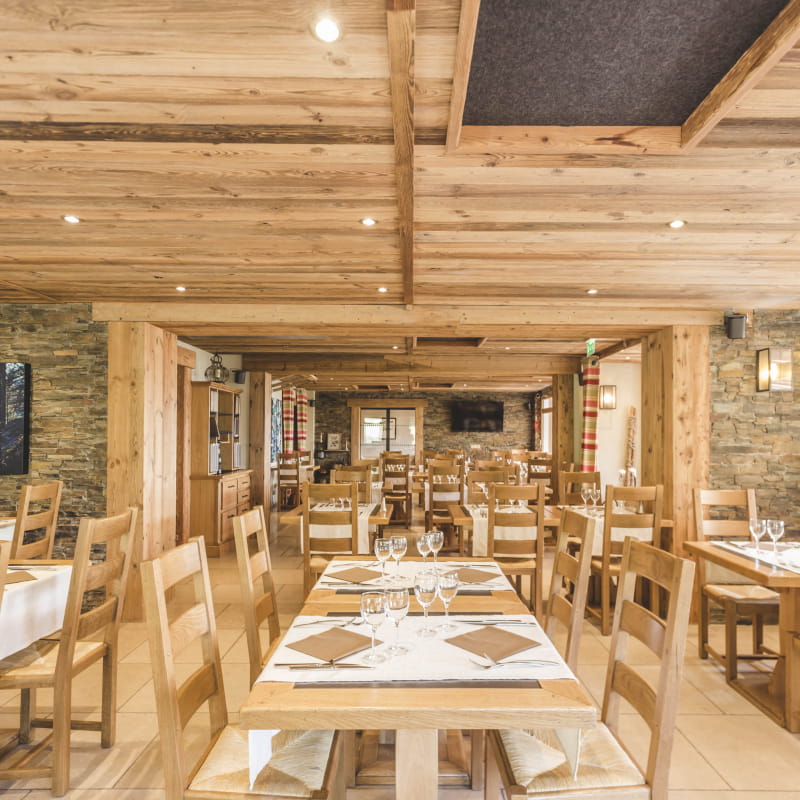 Salle de restaurant Bois Joly