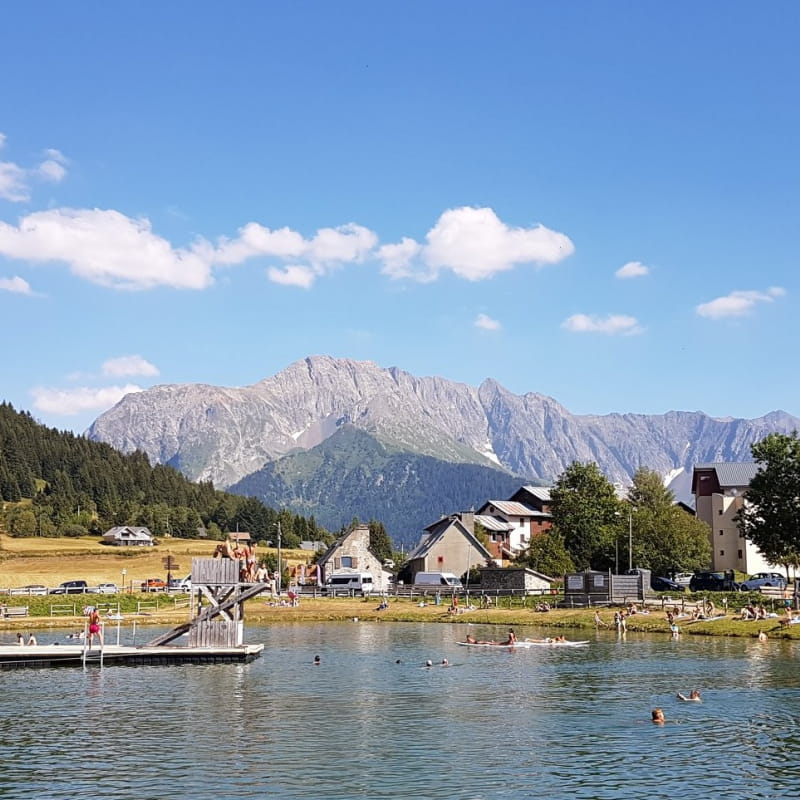 Lac de baignade de l'Alpe du Grand Serre